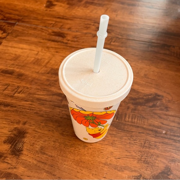 NWOT winnie the pooh floral drinking travel cup with straw - Picture 2 of 6